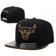 Gorra Chicago Bulls Adjustbale Snapback Oro Negro