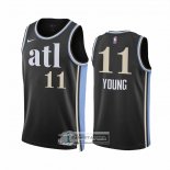 Camiseta Atlanta Hawks Trae Young NO 11 Ciudad 2023-24 Negro