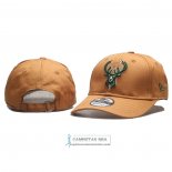 Gorra Milwaukee Bucks Adjustable 9TWENTY Bronce Claro