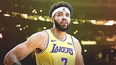 Lakers JaVale McGee muestra actitud；Boston Celtics