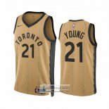 Camiseta Toronto Raptors Thaddeus Young NO 21 Ciudad 2023-24 Oro