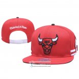 Gorra Chicago Bulls Adjustable Mitchell & Ness Snapback Rojo