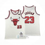 Camiseta Chicago Bulls Michael Jordan NO 23 Mitchell & Ness Chainstitch Crema