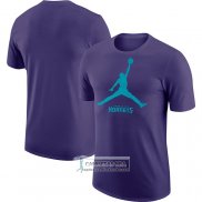 Camiseta Manga Corta Charlotte Hornets Essential Jumpman Violeta