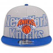 Gorra New York Knicks 2023 NBA Draft 9FIFTY Snapback Gris Azul